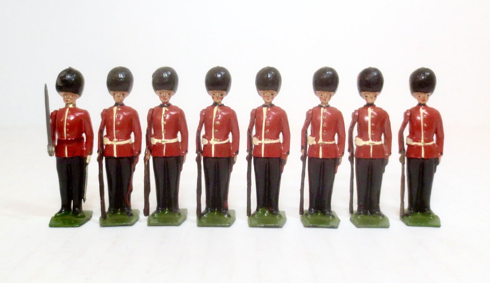 Britains #2082 Coldstream Guards at Attention (1 of 1)