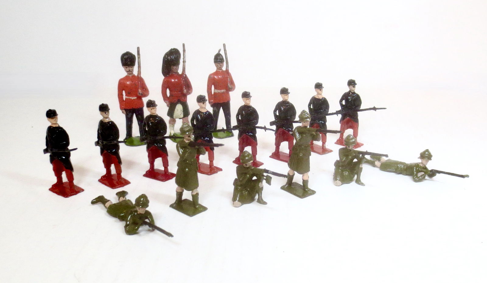 Britains Second Grade & Large Scale Regiments (1 of 1)