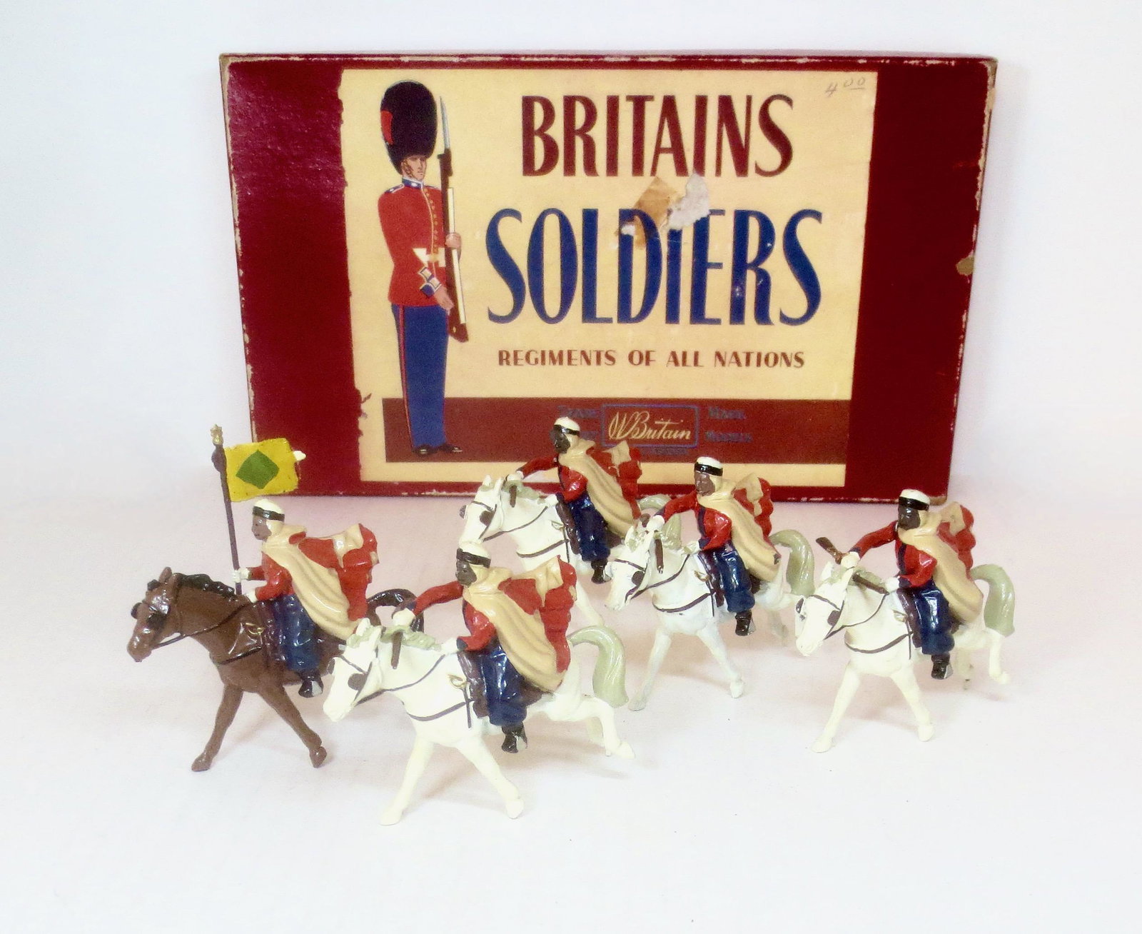 Britains RARE #2172 Algerian Spahi: Post War 1958-1960. 5 pieces. Mint to near mint condition. Box good (scuffs and edge wear on top).