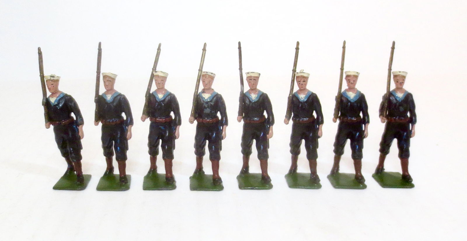 Britains #230 U.S. Sailors Bluejackets (1 of 1)