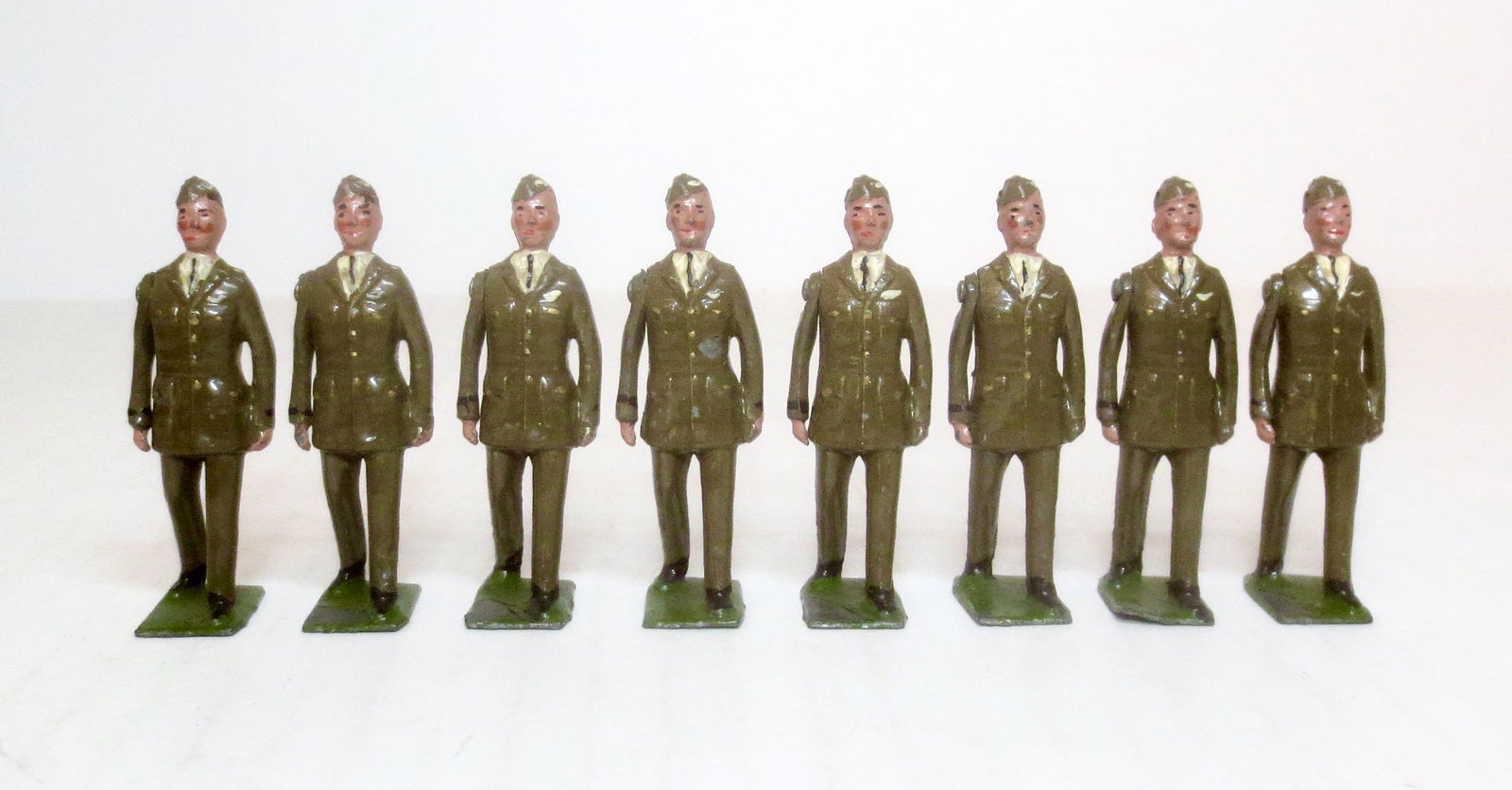 Britains #330 USA Aviation in Short Coats (1 of 1)