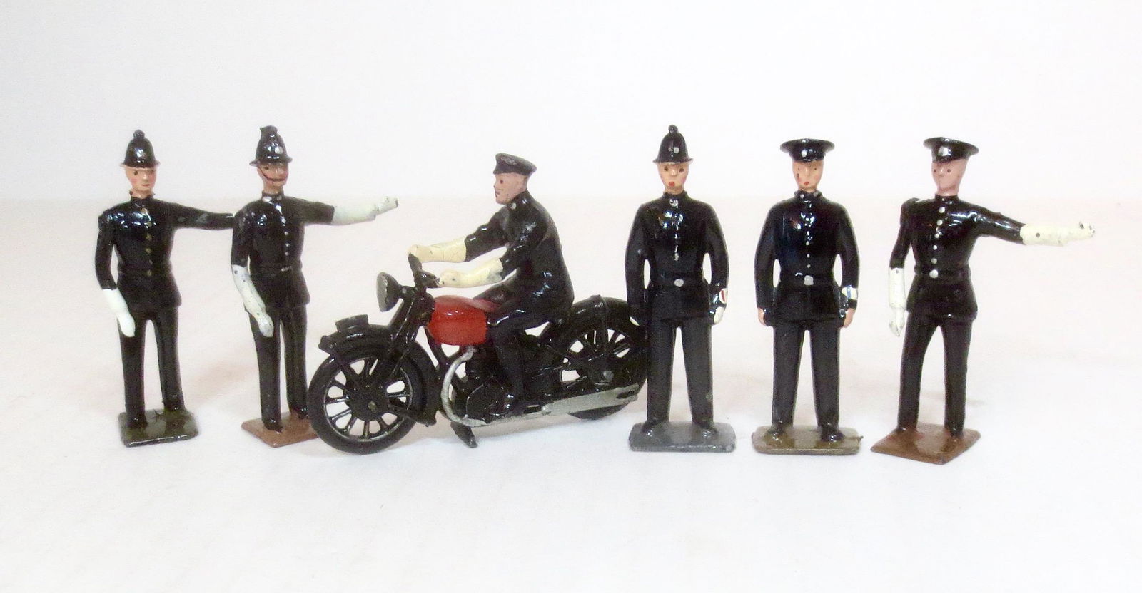 Britains Assorted Policemen (1 of 1)