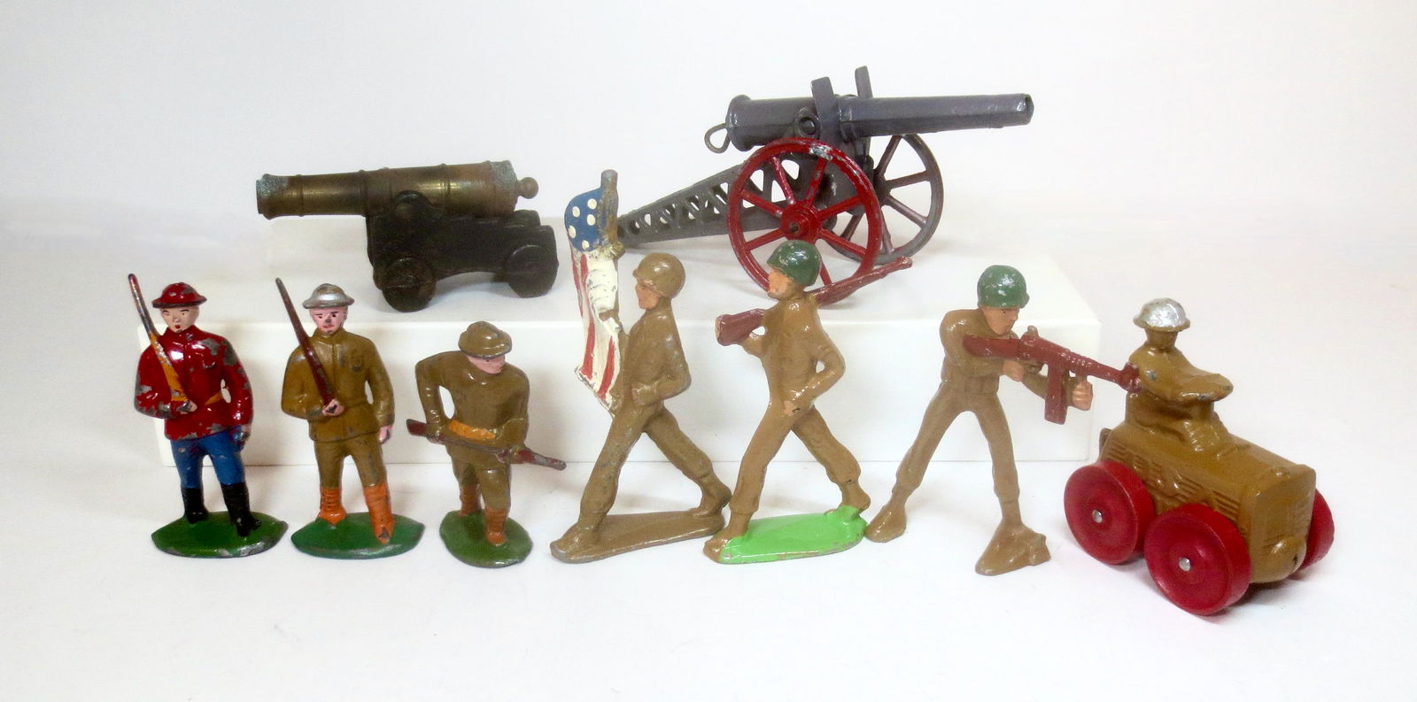 Barclay & Manoil Dimestore Soldiers (1 of 1)