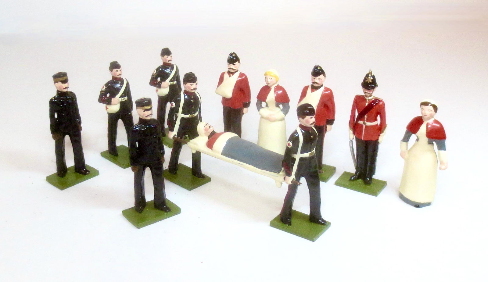 Steadfast Medics & Nurses with Wounded (1 of 1)