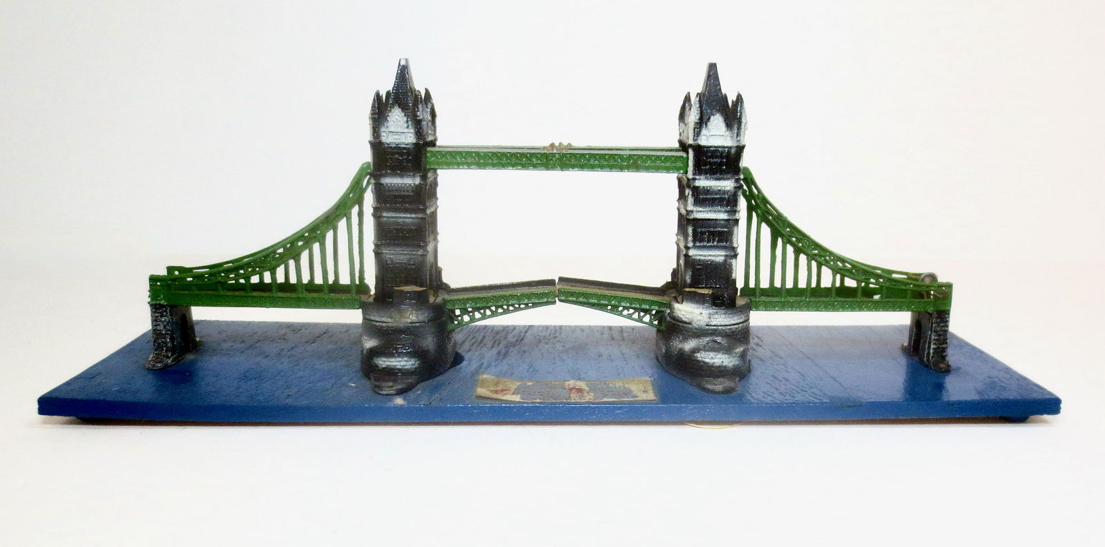 RARE Taylor Barrett Working Model Tower Bridge (1 of 1)