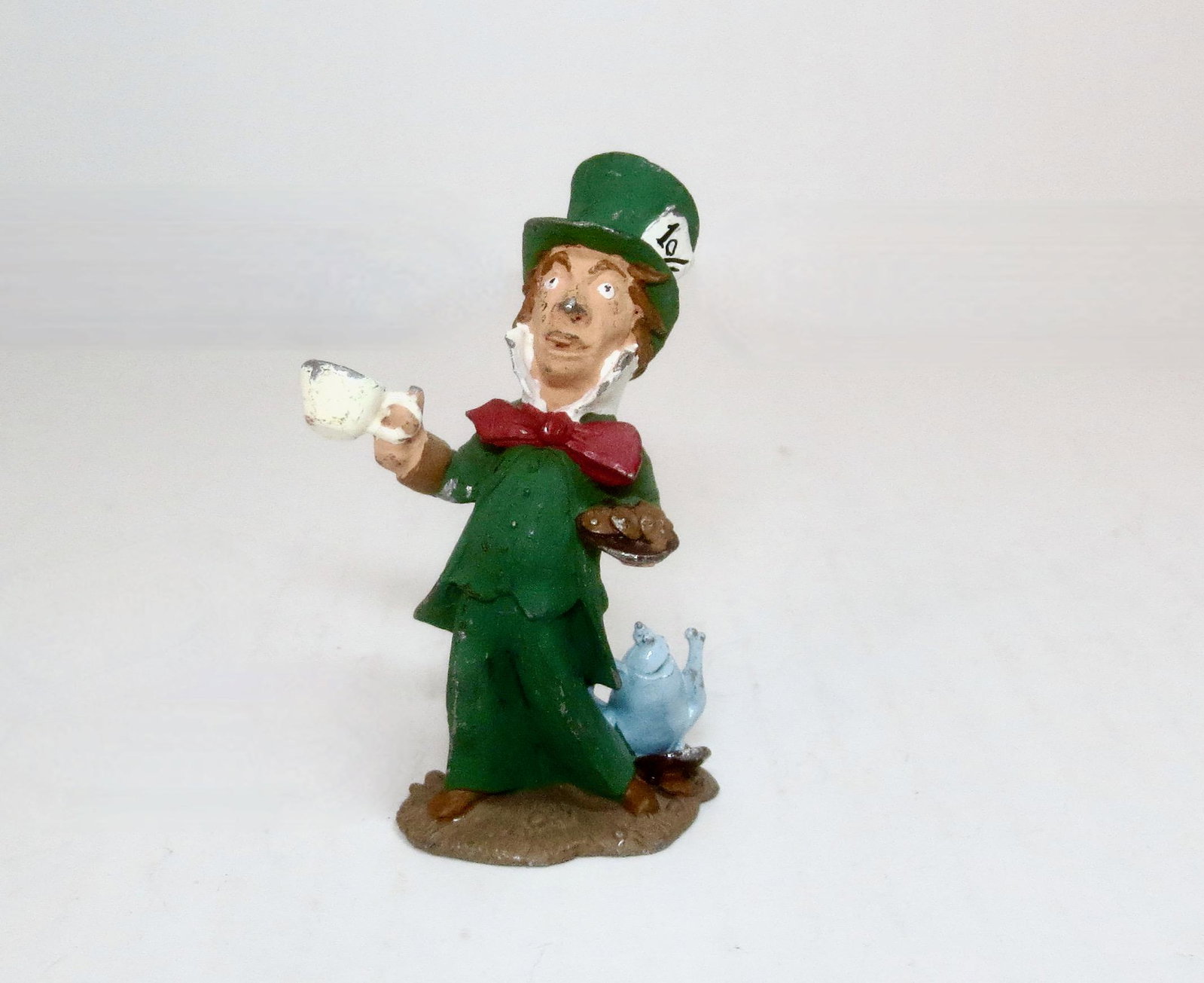Large Scale "Mad Hatter": From the novel Alice in Wonderland. 2.75" tall. Excellent condition. Unboxed.