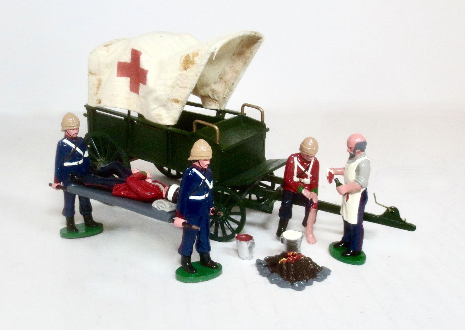 Trophy British Medical Wagon with Wounded (1 of 1)