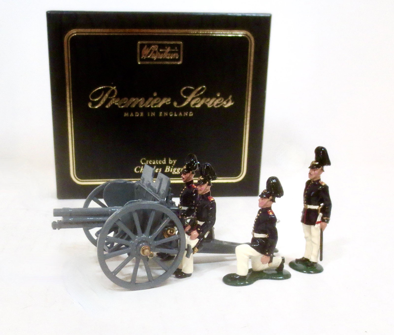 Britains Premier #8923 German 7.7 Gun: With Review Order Detachment. 5 pieces. Mint condition. Box excellent.