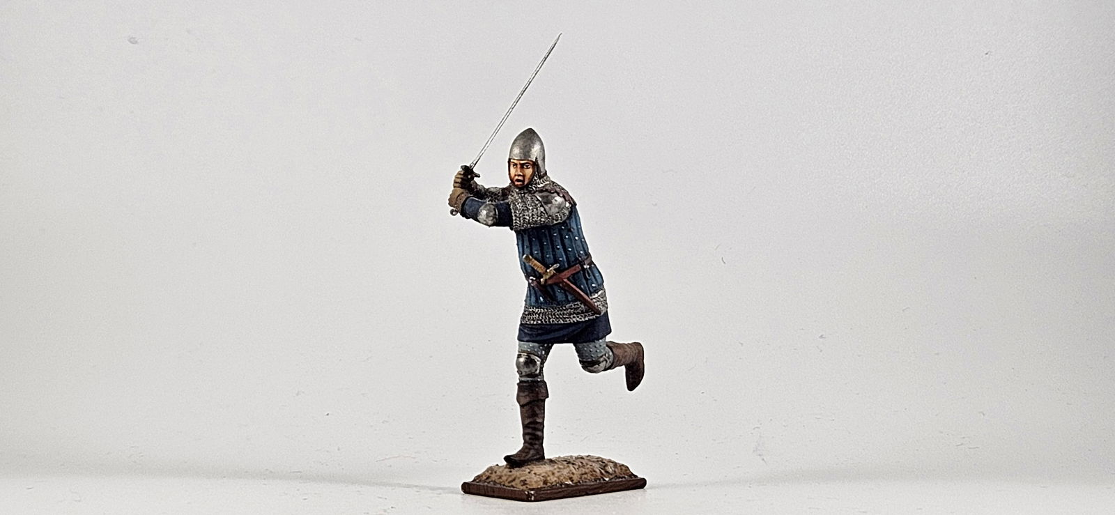 AeroArt St. Petersburg #AG 9 French Man At Arms (1 of 4)