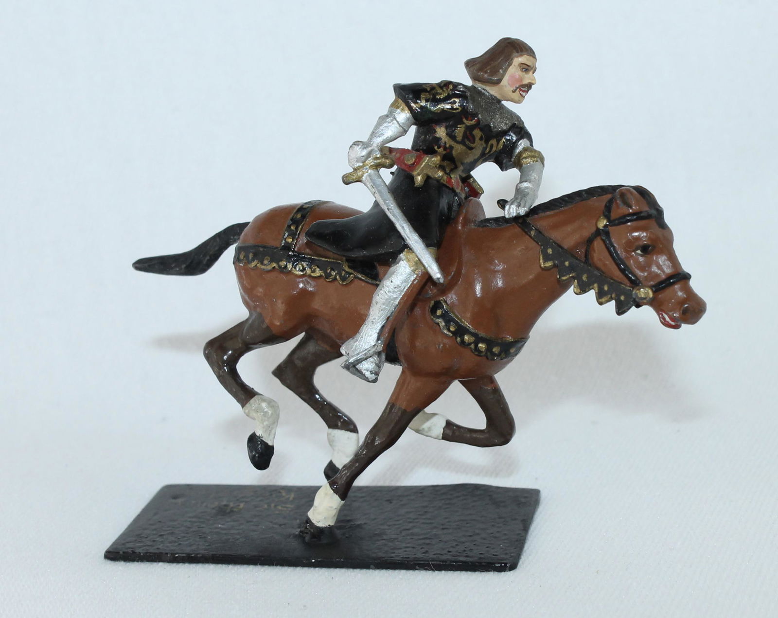 Courtenay Sir Thomas Kingston (1 of 7)