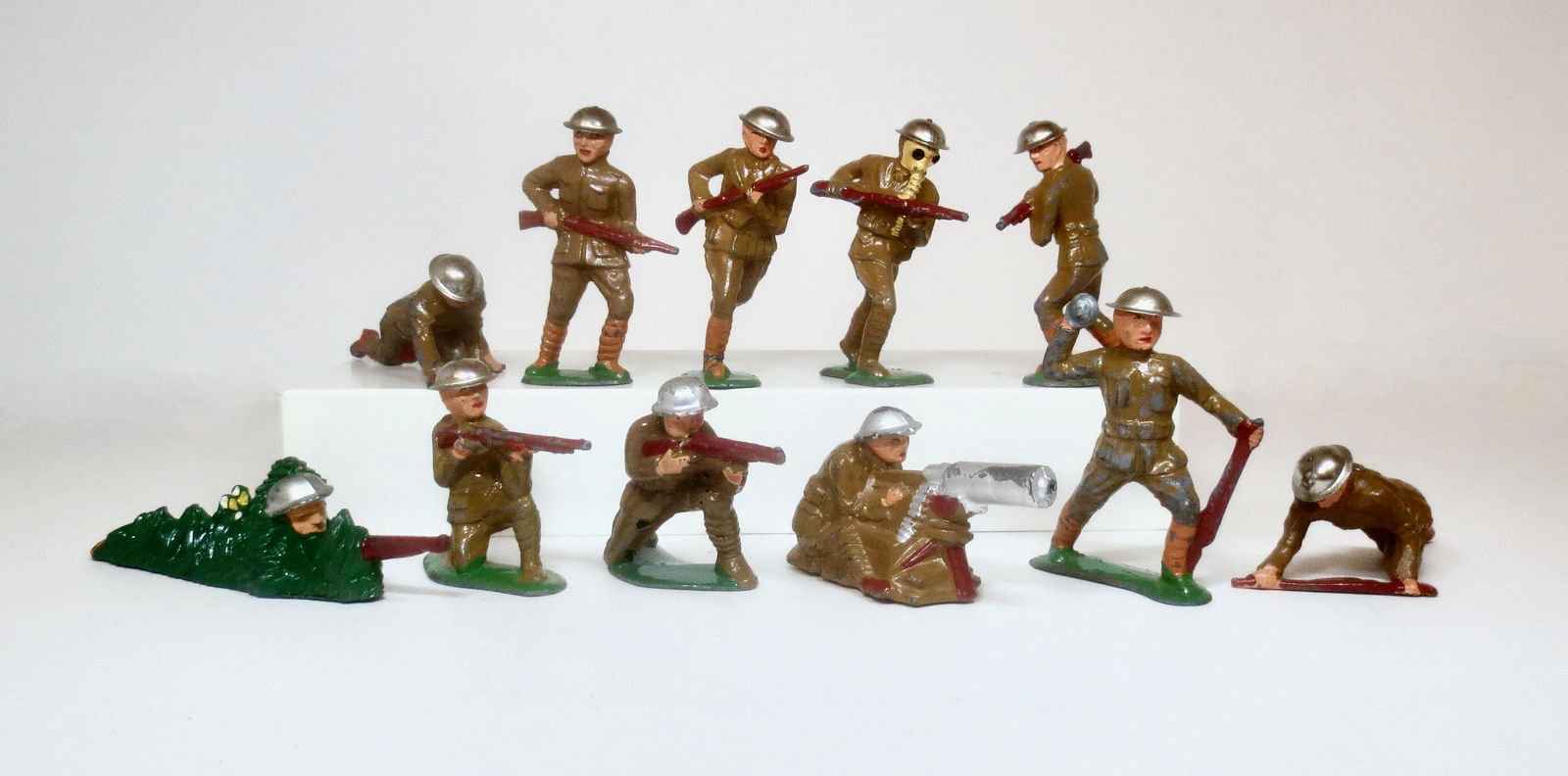 Barclay & Manoil Dimestore Soldier Assortment (1 of 1)