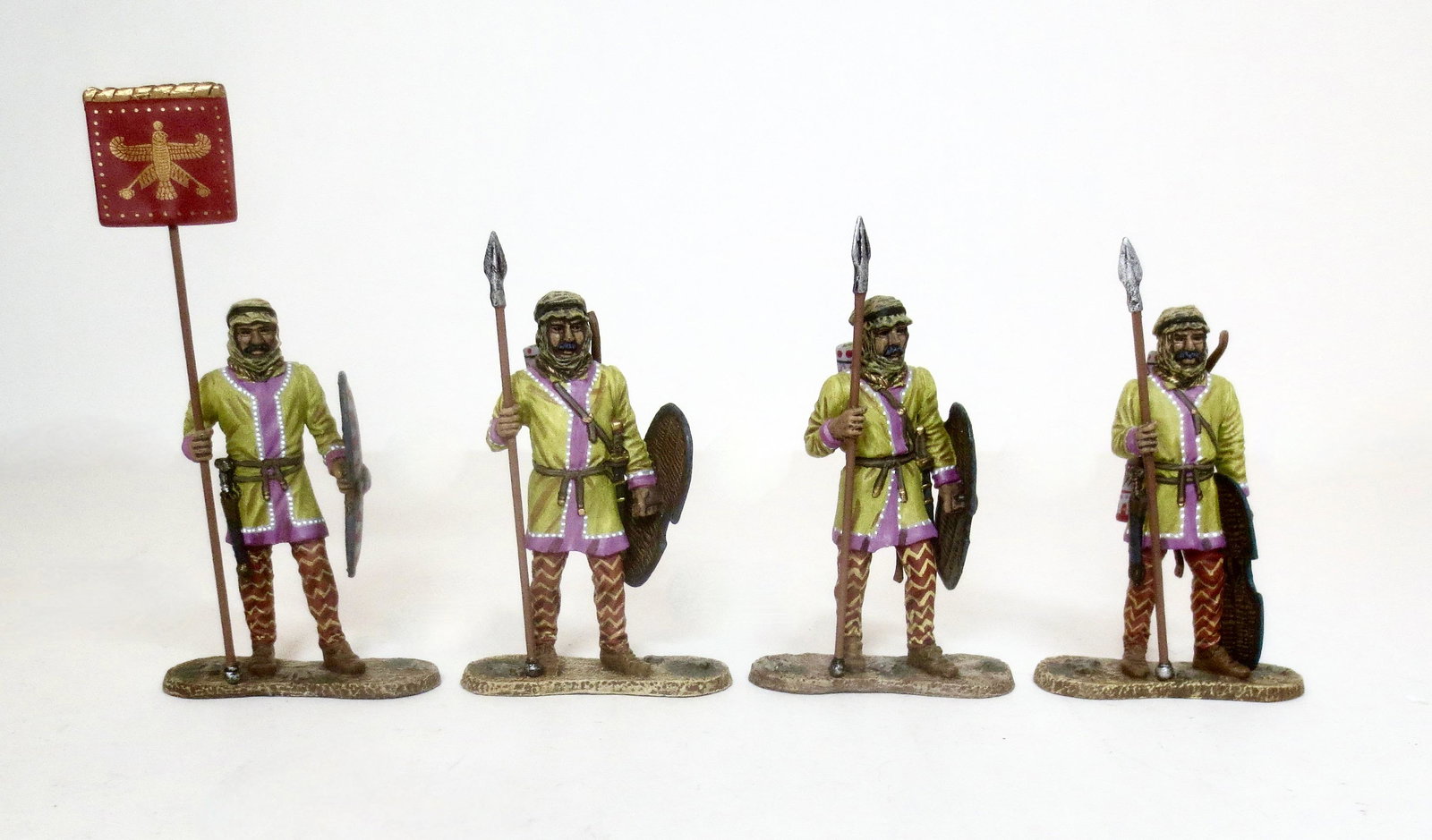 East of Eden Persians with Imperial Flag: 4 pieces. Mint to near mint condition. Unboxed.