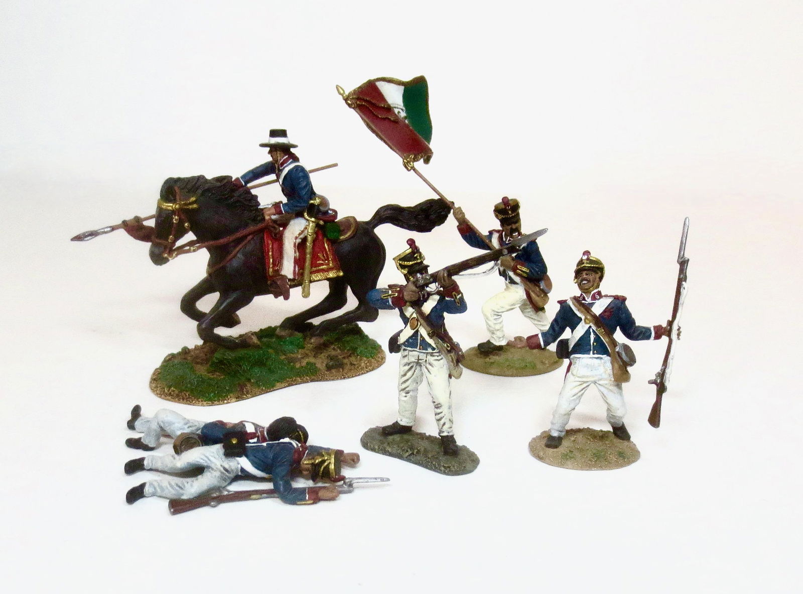 Conte Alamo Figures (1 of 1)