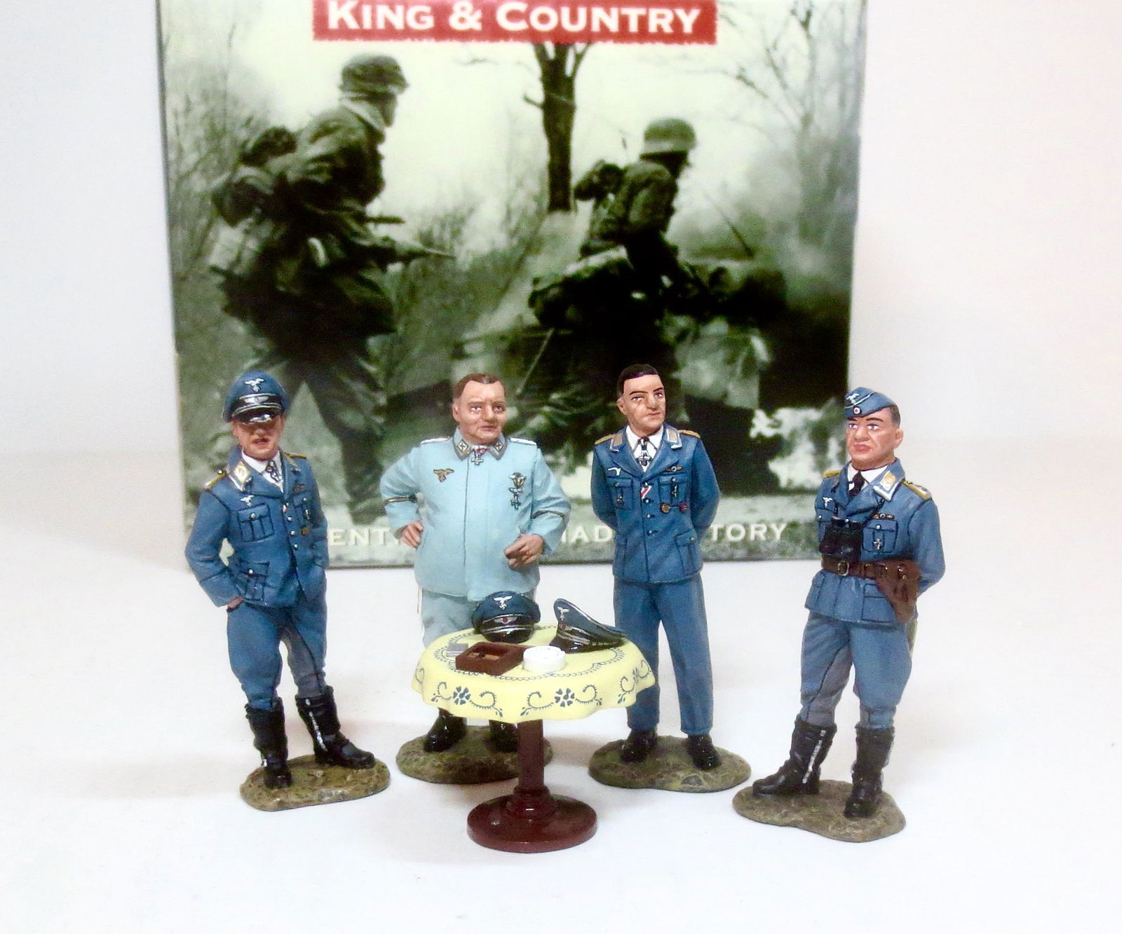 King & Country #LW048 Squadron of Spitfires (1 of 1)