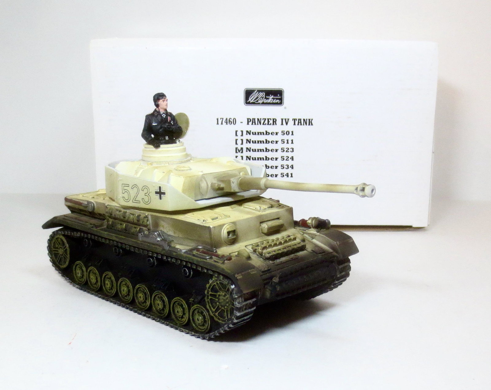 Britains #17460(523) Panzer IV Tank: 3 pieces. Mint condition. Box excellent.