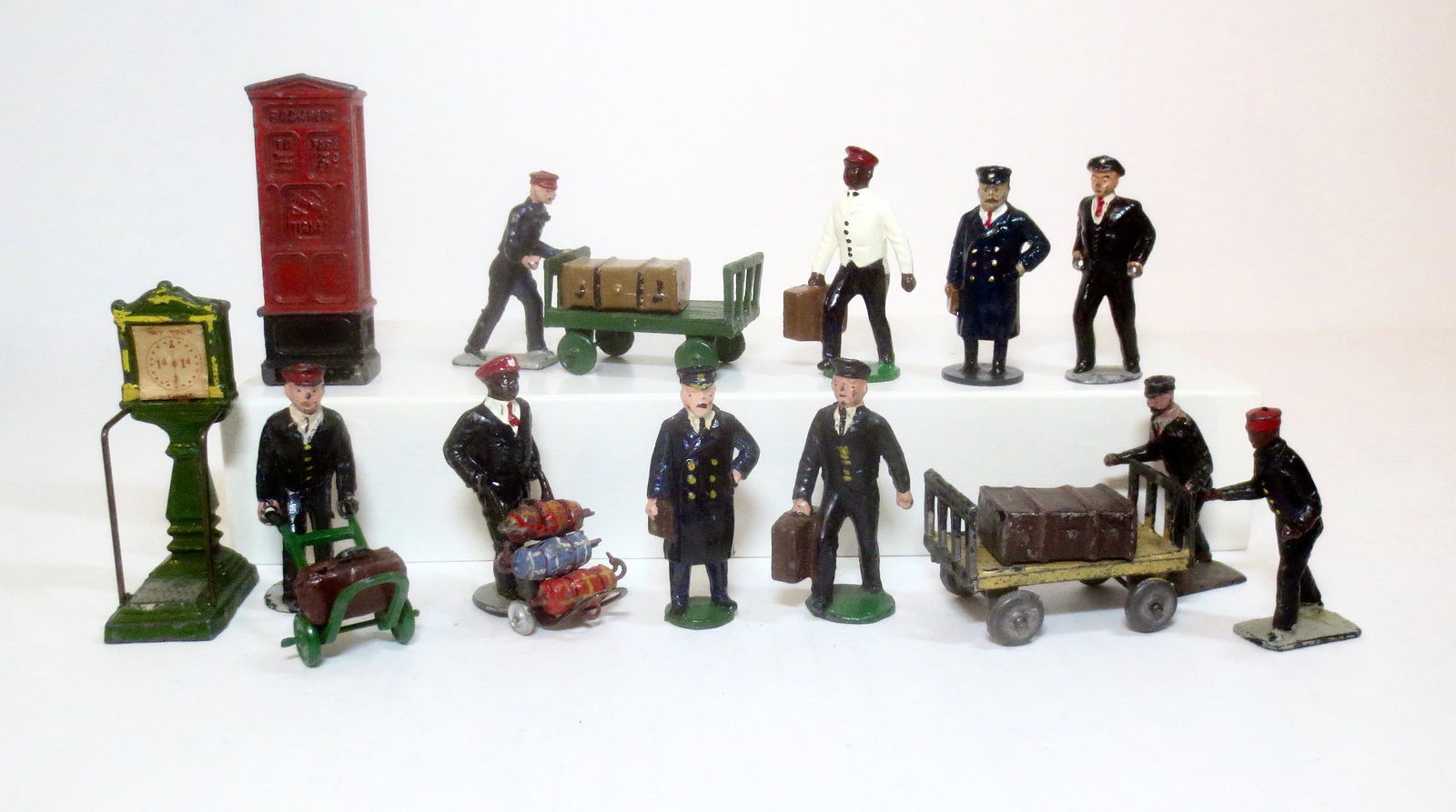 Johillco & Timpo Railway Figures & Accessories (1 of 1)