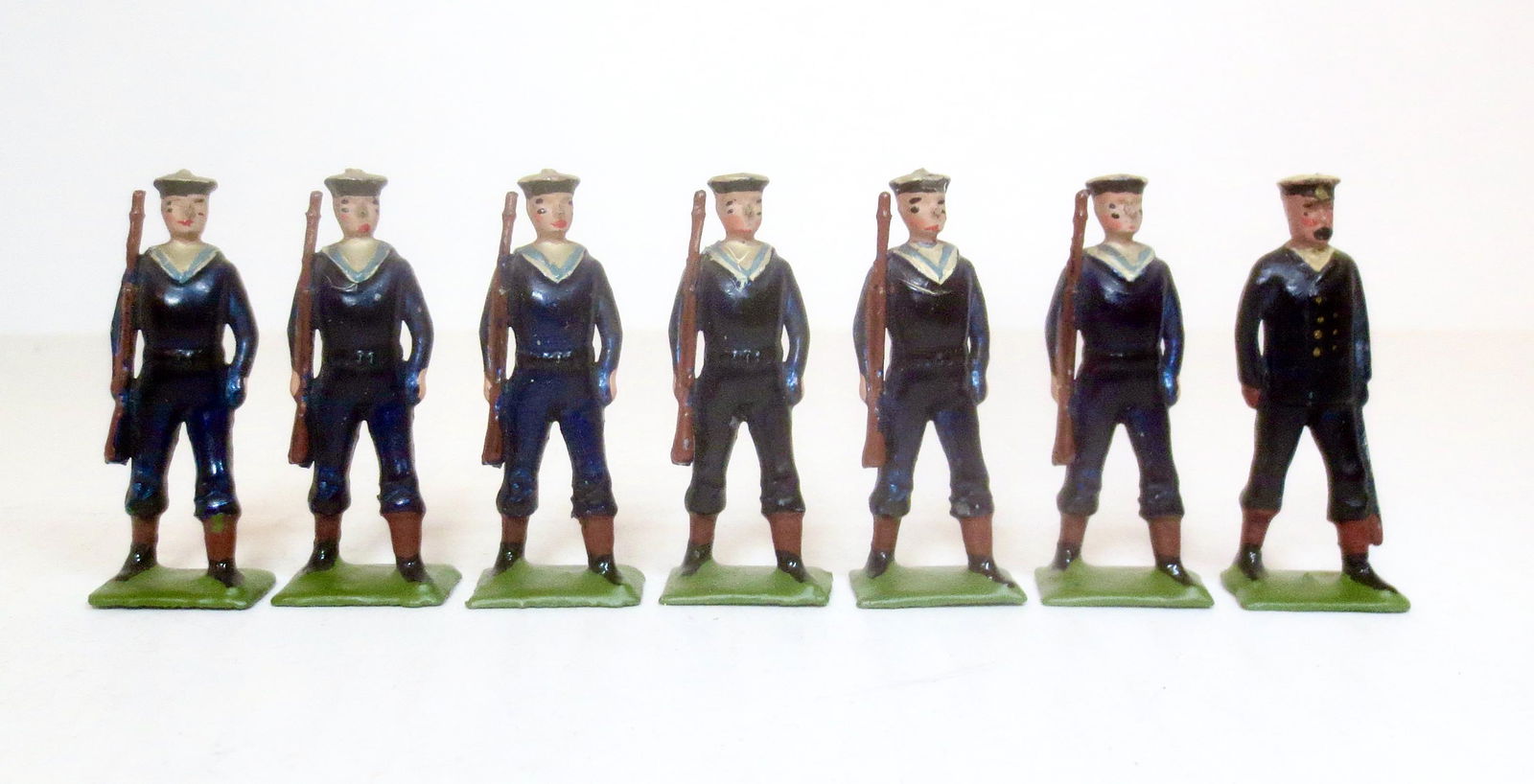 Britains Royal Navy Blue Jackets with Officer (1 of 1)
