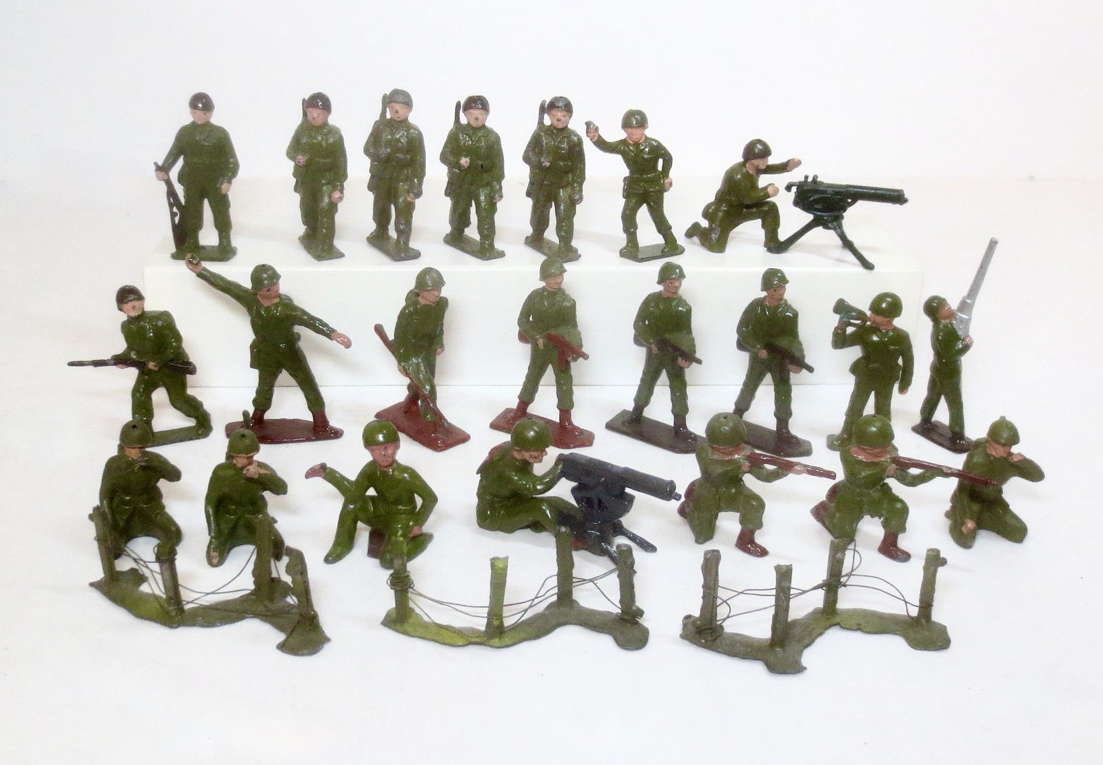 Cherilea & Crescent Khaki Army Assortment (1 of 1)