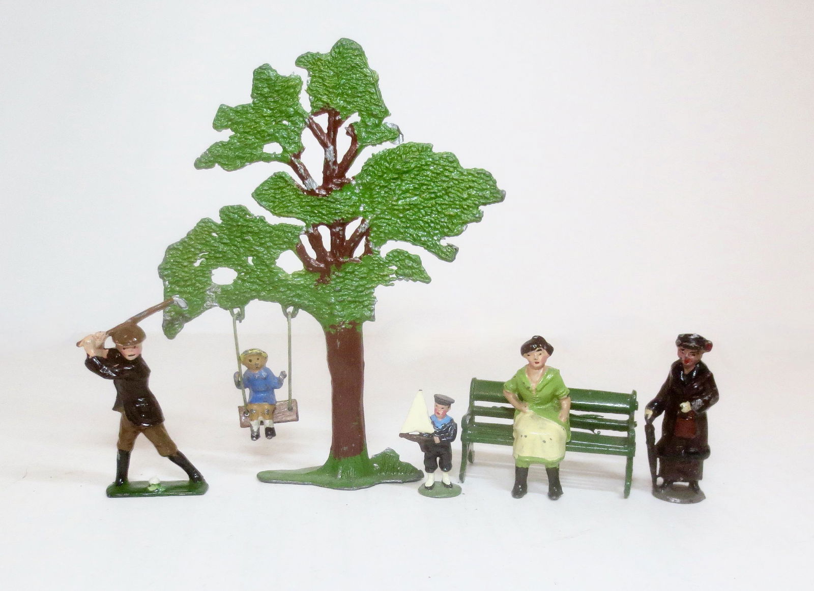 Assorted Civilian Figures (1 of 1)