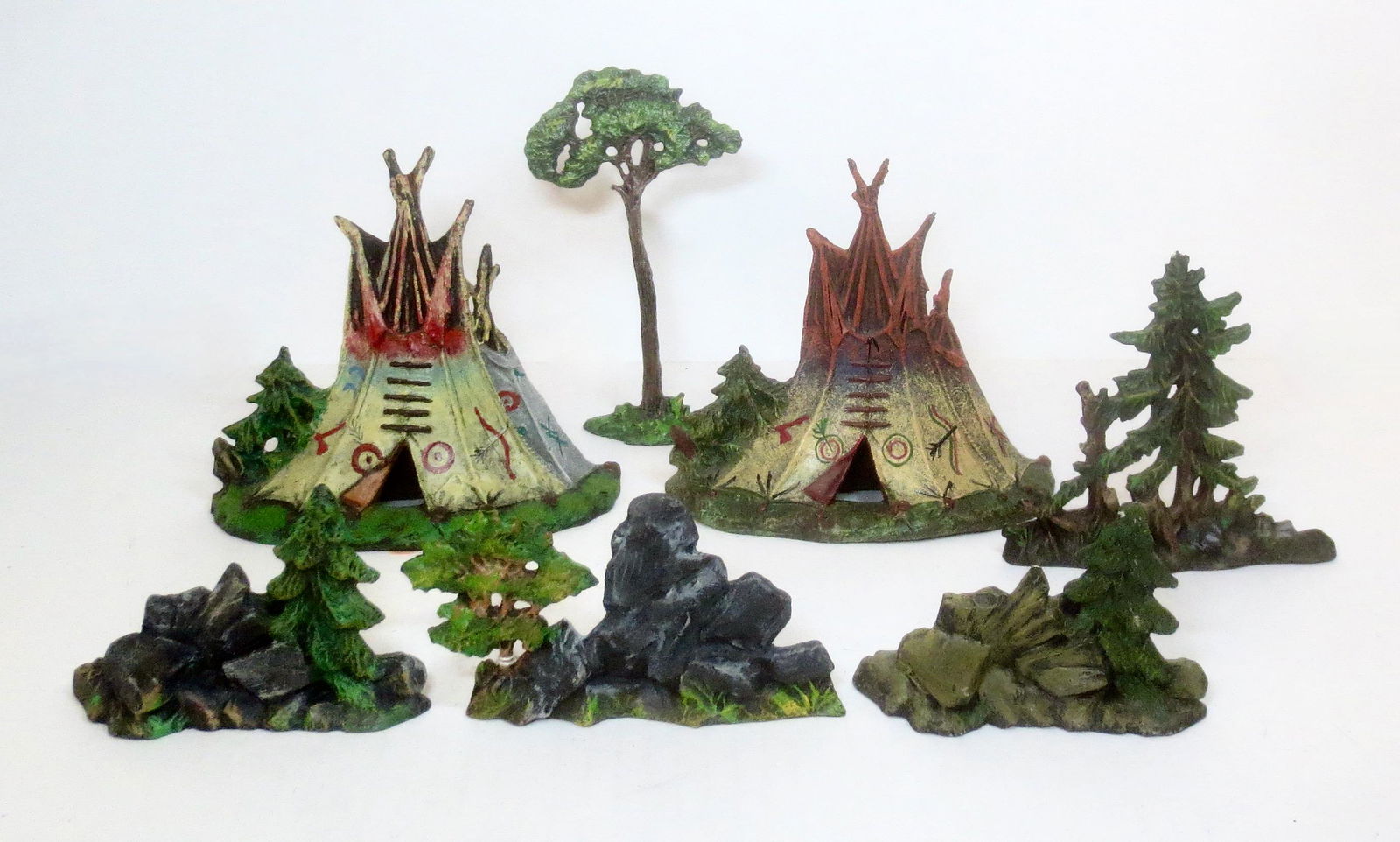 Western Teepees, Rocks and Trees: Resin. 7 pieces. 3" to 6" tall. Near mint condition. Unboxed.