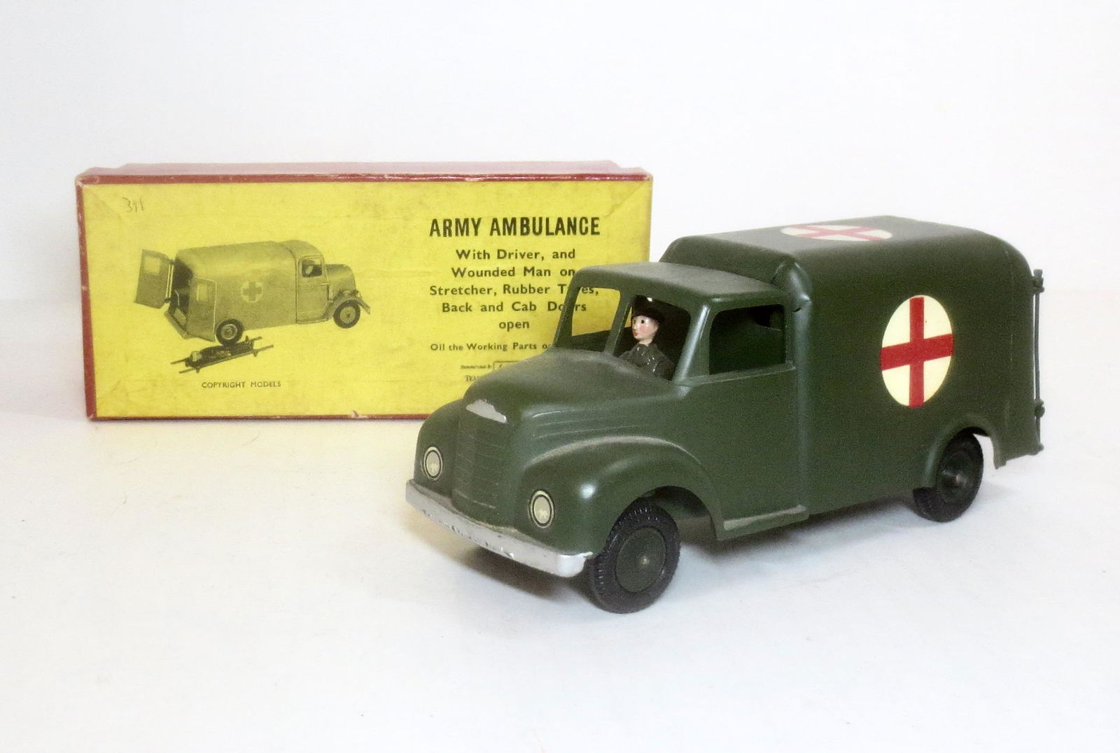 Britains #1512 Army Ambulance & Driver (1 of 1)