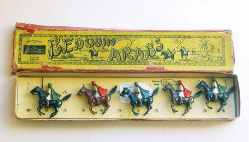 Britains Set # 164 Mounted Arabs: Britains Set # 164 Mounted Arabs Post War in Illustrated Box- Untied. 5 Pieces.