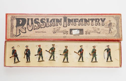 Britains Set # 133 Russian Infantry: Britains Set # 133 Russian Infantry Pre War with original Whisstock Box - Untied. 8 Pieces. Mis-matched set with Oval Based Officer and One Man with Red on Cap.
