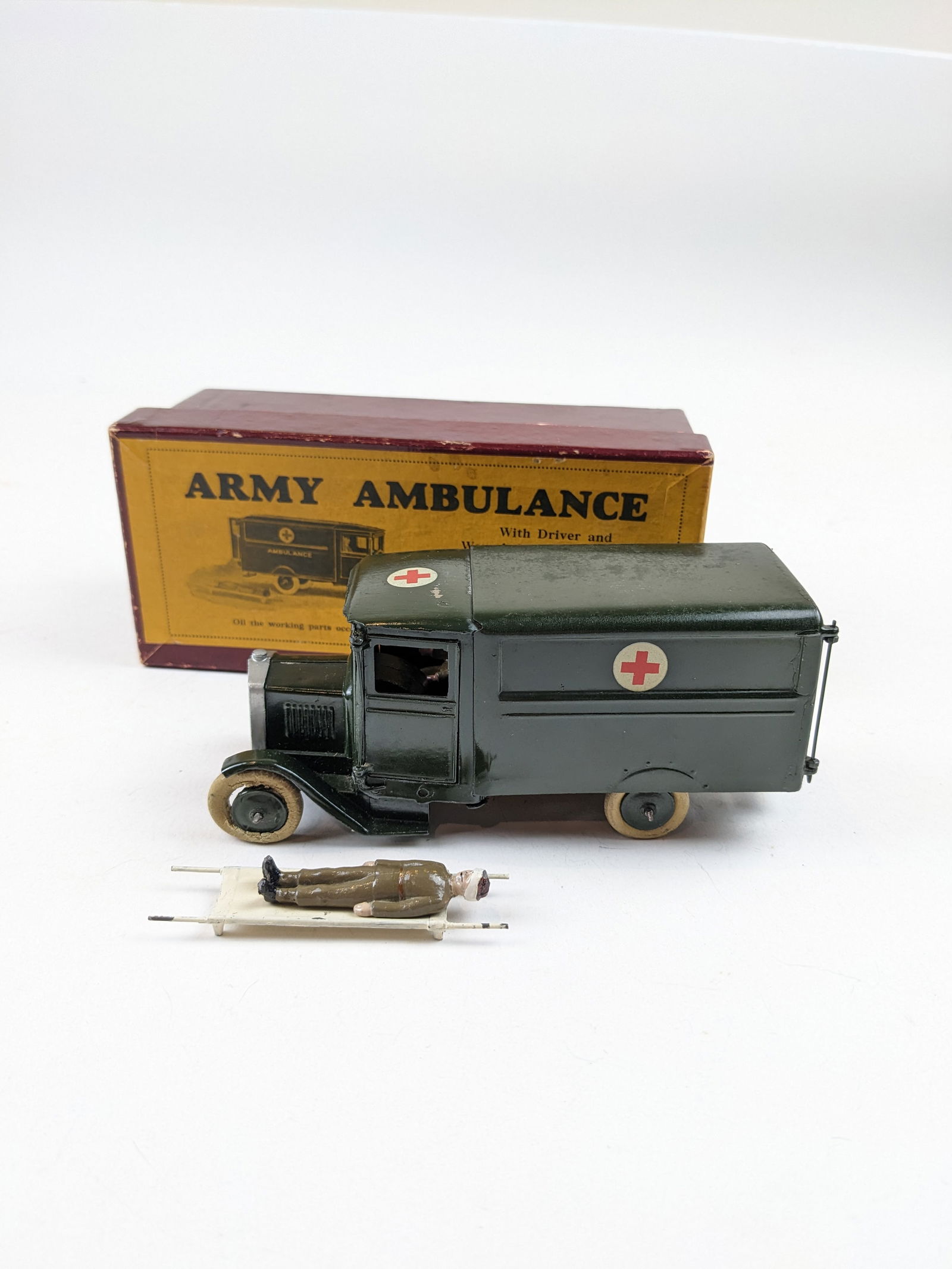 Britains #1512 Army Ambulance Pre-War (1 of 1)