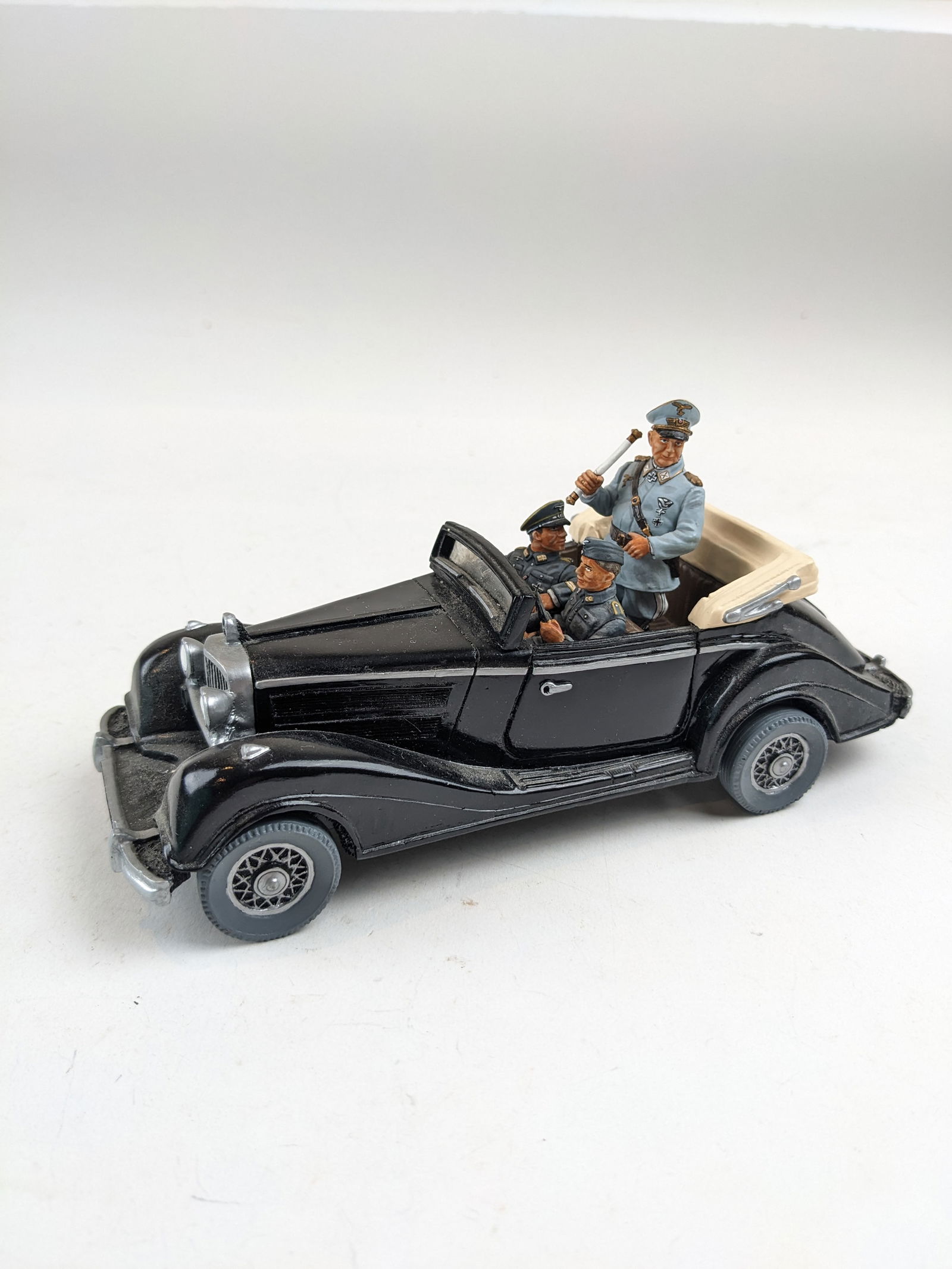 King & Country Mercedes Staff Car with Goering (1 of 1)