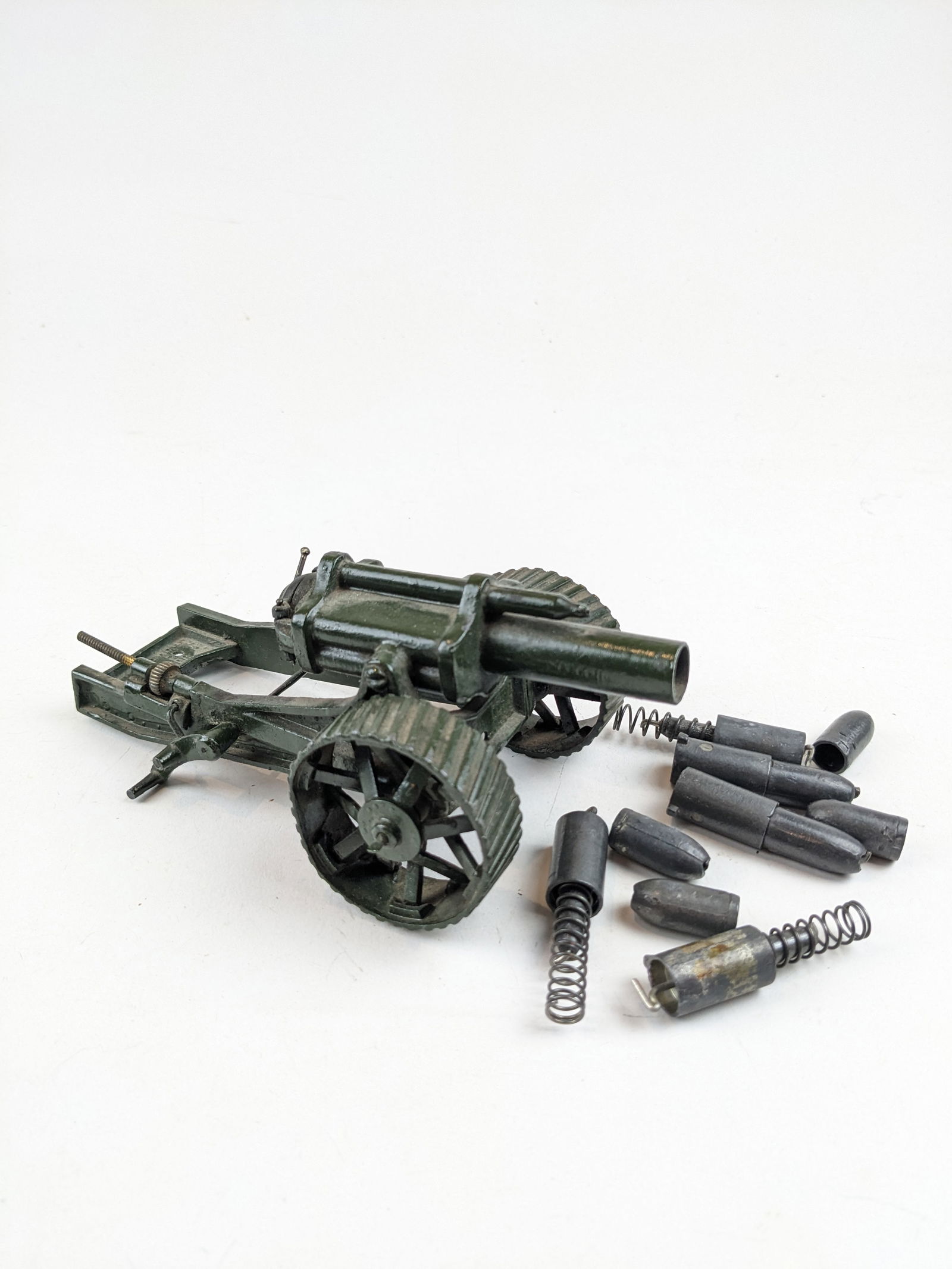 Britains #1266 18" Heavy Howitzer (1 of 1)