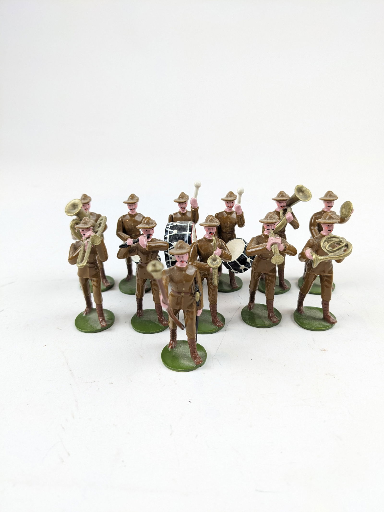 Unknown Australian Band Solid Cast (1 of 1)