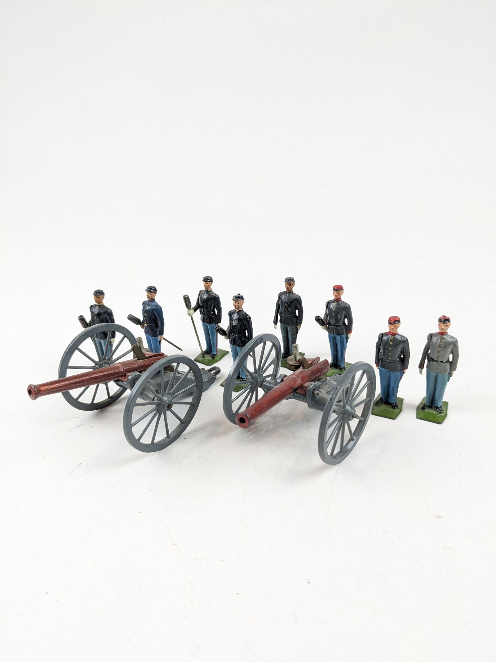 Britains Union and Confederate Cannon Crews (1 of 1)
