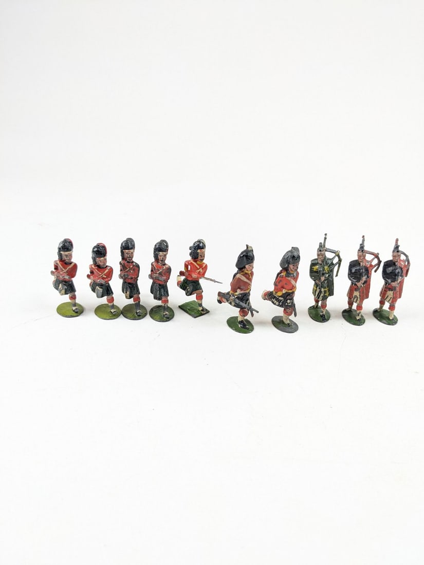 Britains Black Watch and Pipers Early (1 of 1)