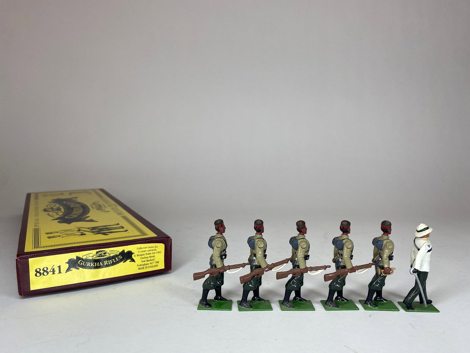 Britains #8841 Gurkha Rifles: #8841 - Britains Gurkha Rifles,1995. 6 pieces. Original box.