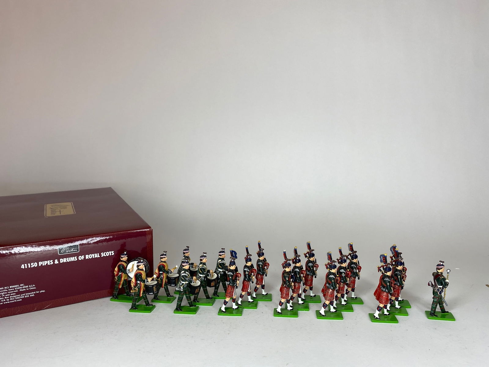 Britains #41150 Pipes & Drums of Royal Scots (1 of 2)