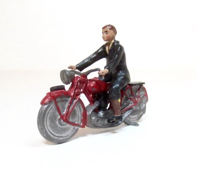 Britains RARE #635 Man on Motorcycle (1 of 2)