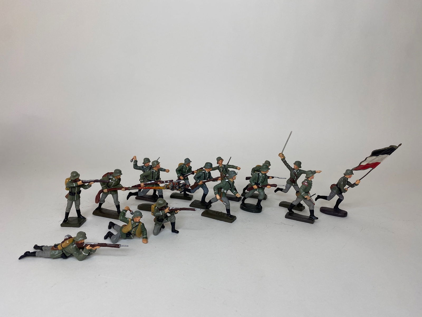 Lineol and Elastolin Attacking German Infantry (1 of 1)