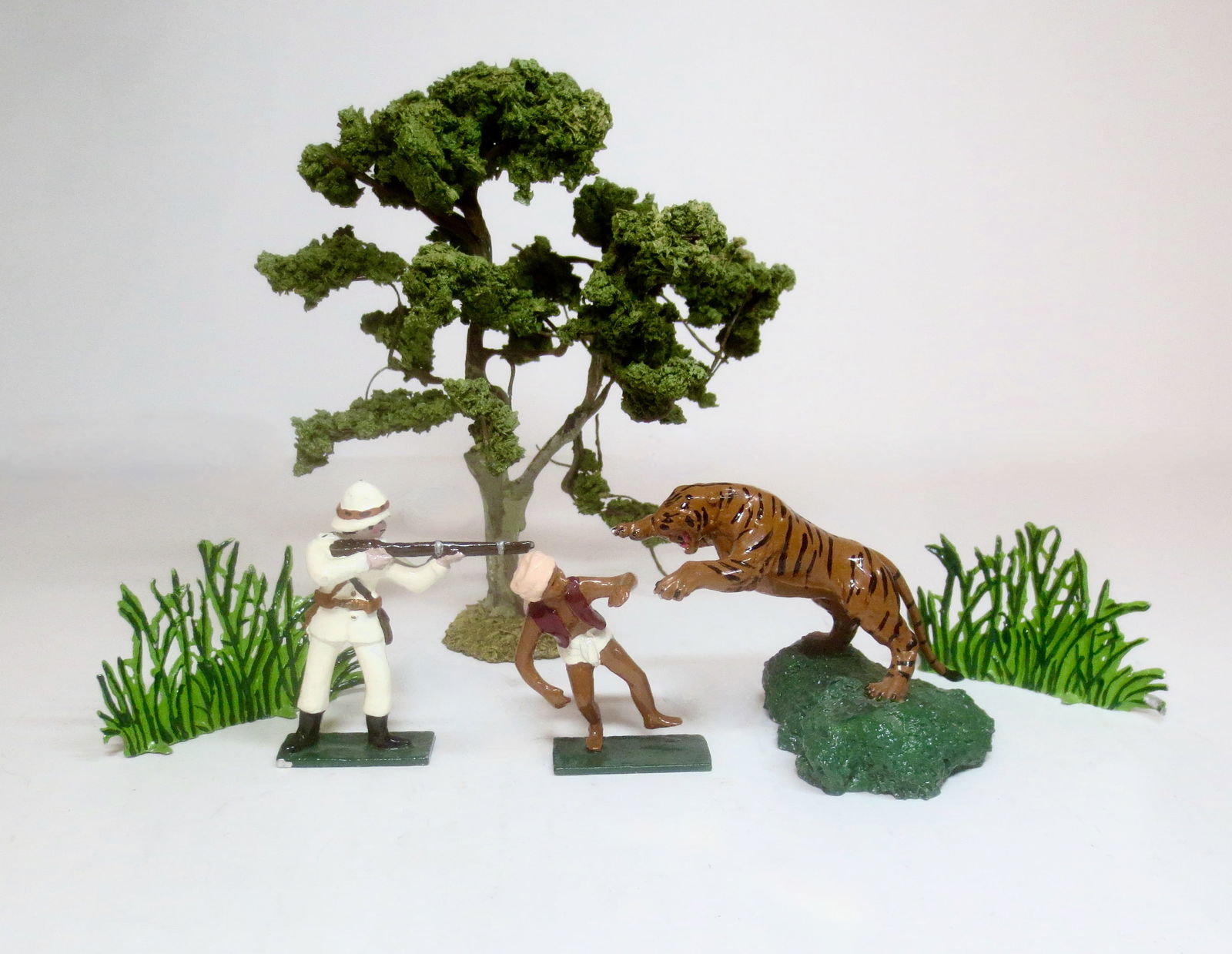 Marlborough Miniatures Tiger Hunt (1 of 1)