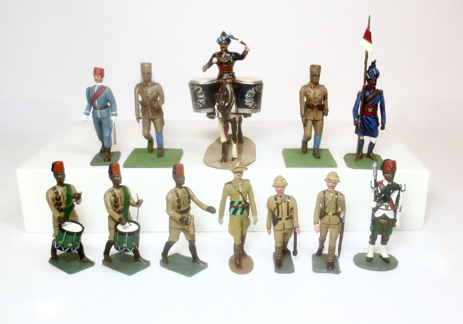 Assorted Colonial Army Types (1 of 1)