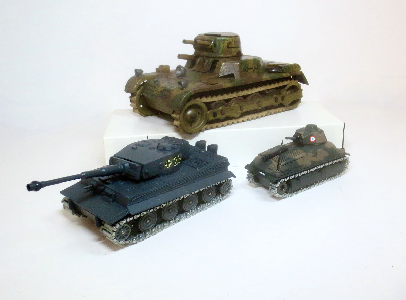 Solido and Gama Trio of Tanks (1 of 1)