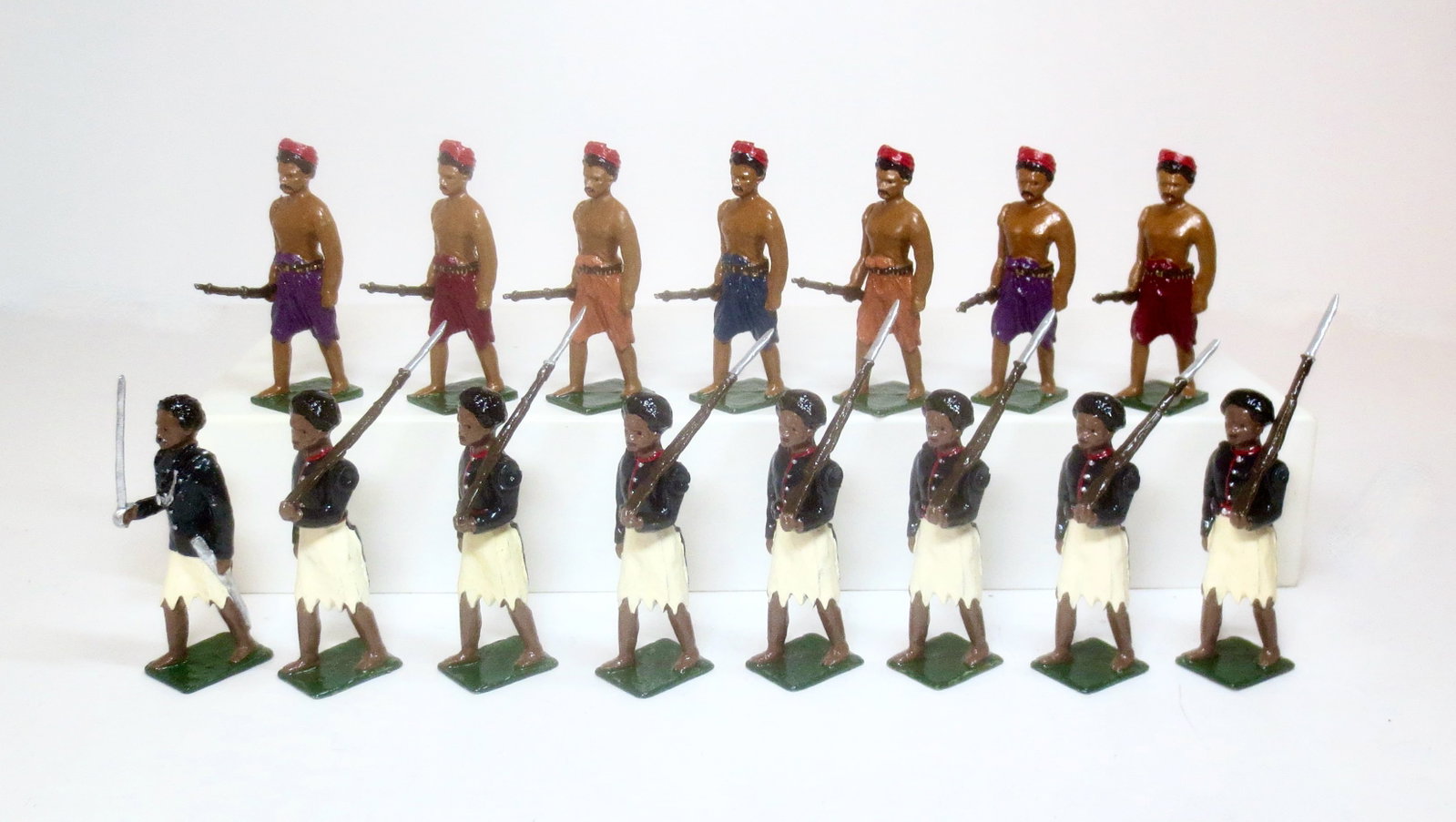 Nostalgia Samoa Defense Force & Fiji Constabulary: 15 pieces. Mint to near mint condition. Unboxed.