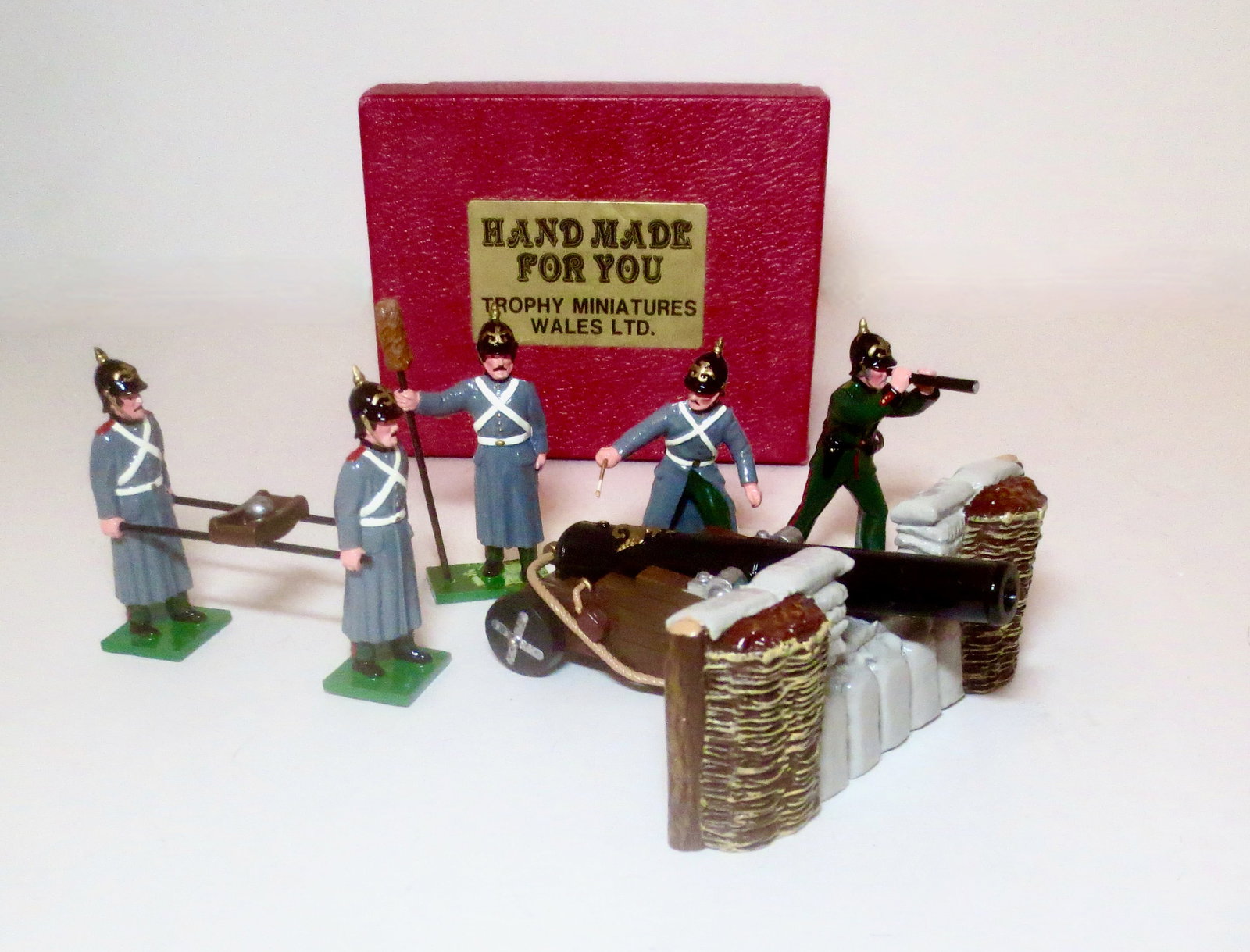 Trophy Russian Artillery, Crimea: 8 pieces. Mint to near mint condition. Box very good.