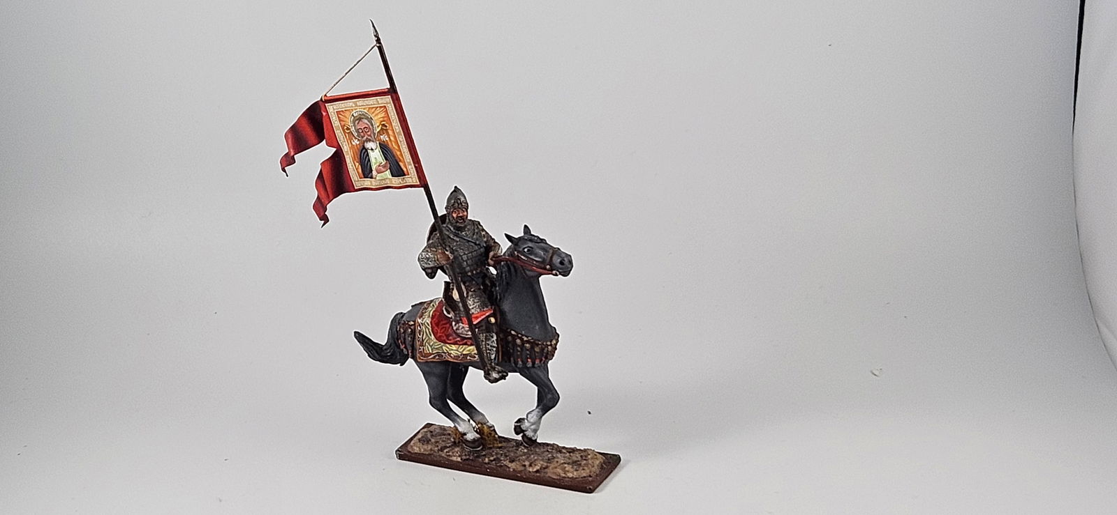 Aeroart St. Petersburg Russian Duke & Flag (1 of 5)