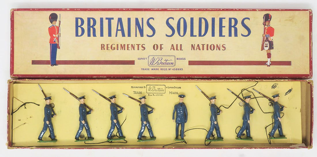 Britains set #2073, RAF at the slope (1 of 1)