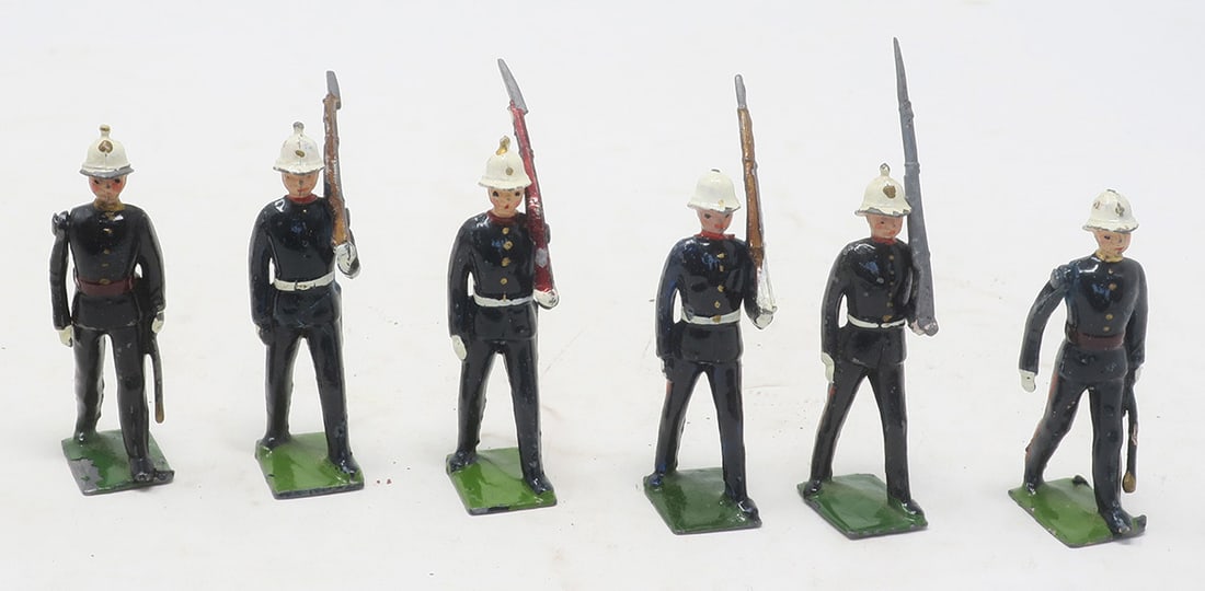 Britains from set #35, Royal Marines: at the slope with 2 empty handed officers, part set, good-very good; 1 bayonet and 2 helmet balls gone, 6 pieces, (c. 1959)