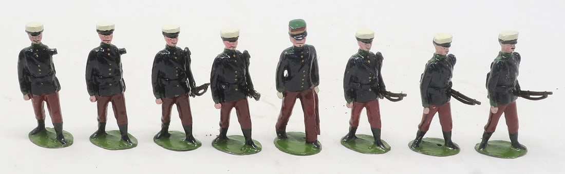 Britains set #92, Spanish Infantry at the trail (1 of 1)