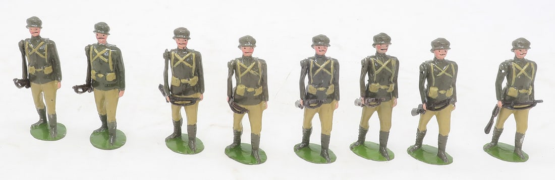 Britains set #109, Dublin Fusiliers at the trail (1 of 1)