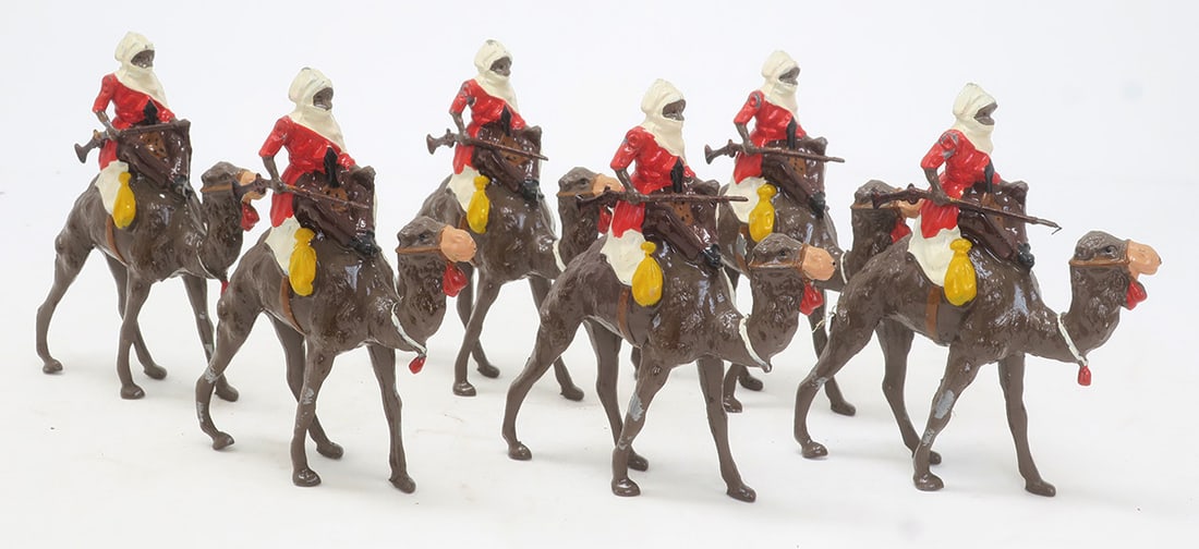 Britains from set #2046, Arabs mounted on camels (1 of 1)