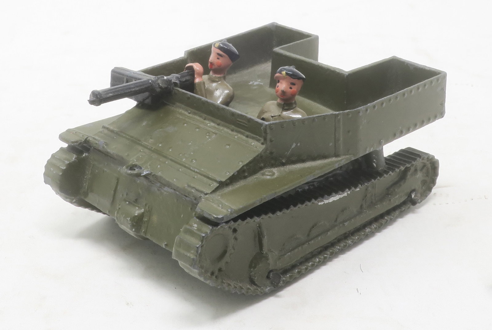 Britains set #1203, Carden Lloyd tank with crew: and machine gun, solid tracks, good; 4 pieces, (c. 1940)