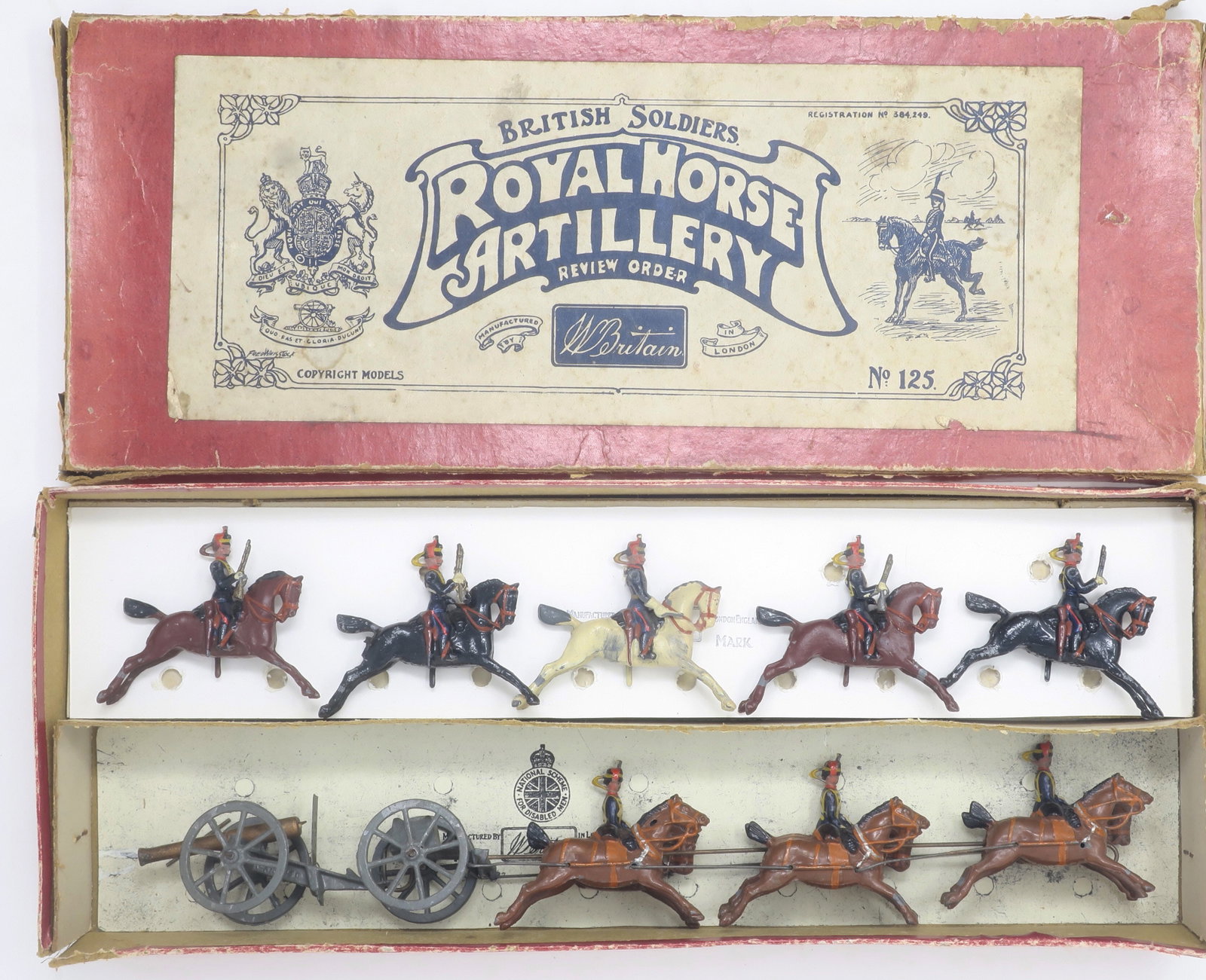 Britains set#125b, Royal Horse Artillery: gun team in review order, 2nd version, in original box good, box fair-good; 1 tie card replaced, 13 pieces, (c. 1920)